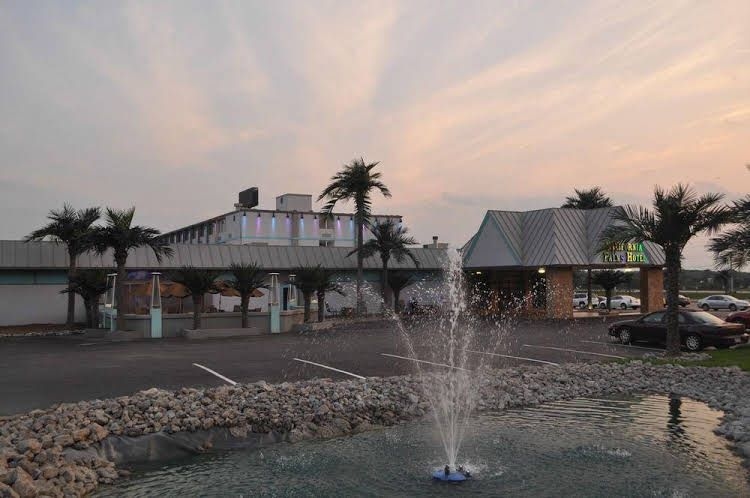 California Palms and Suites1