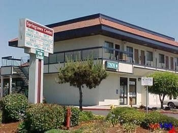 Springtown Inn0