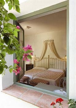 Boutique Molino del Arco0