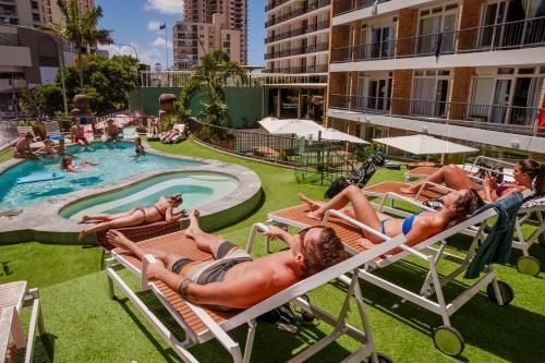 Bunk Surfers Paradise0