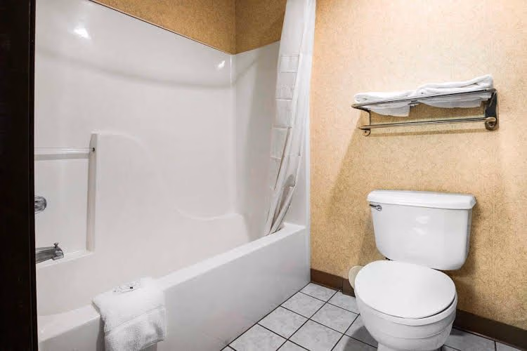 Quality Inn0