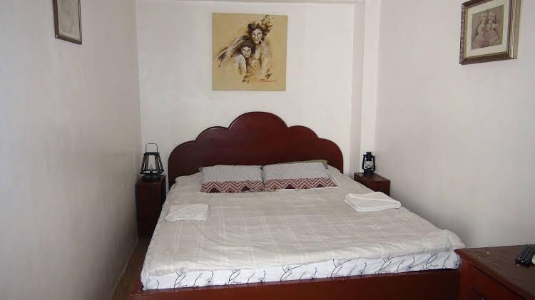 MBs Garden Inn0
