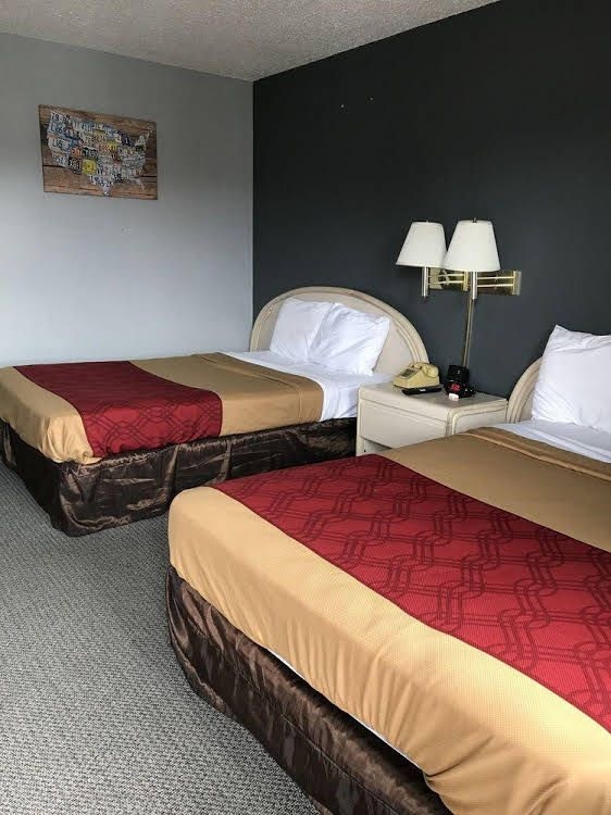 Laguna Inn0