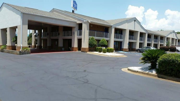 Rodeway Inn0