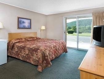 Knights Inn Franklin0
