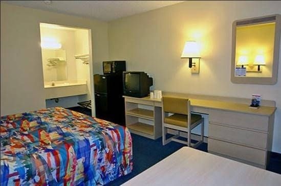 Rodeway Inn0