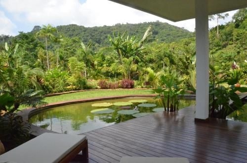 Cominsia Lodge0