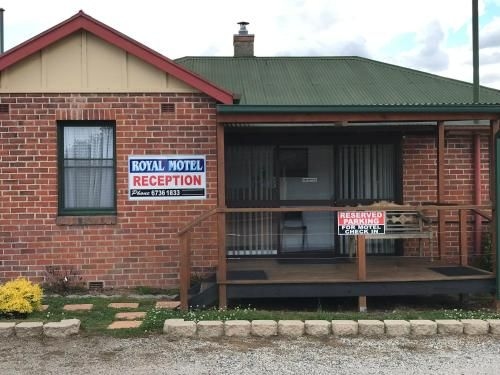 รอยัล โมเต็ล เทนเทอร์ฟิลด์ (Royal Motel Tenterfield)1