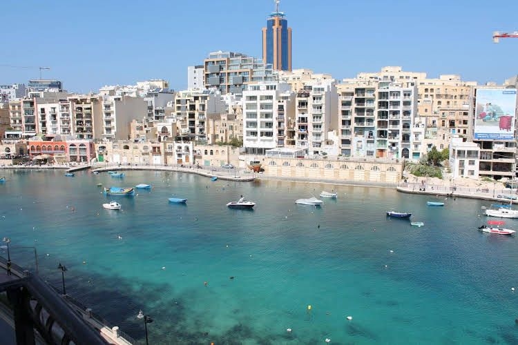 Morina Mansion Seafront Apartment0