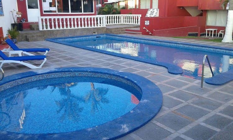 Hacienda Blue Bay0