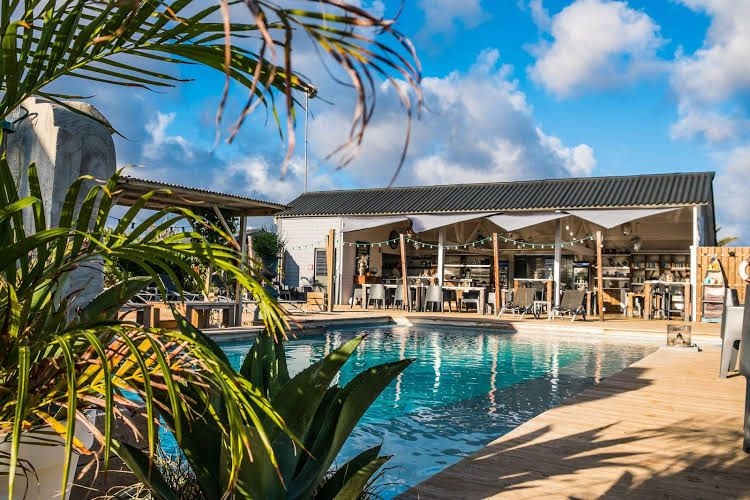 Red Palm Village0