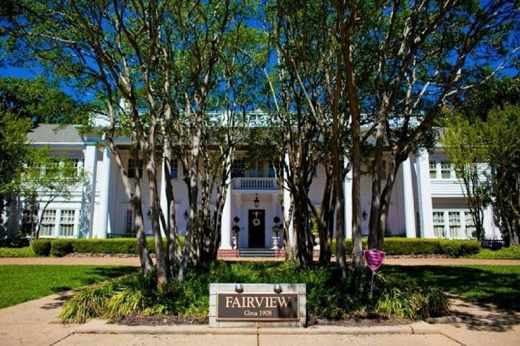 Fairview Inn0