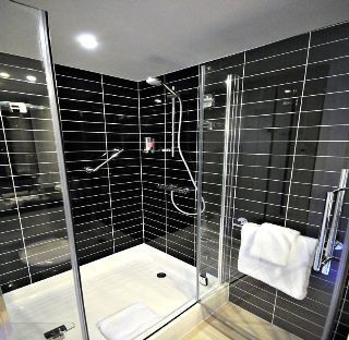 Holiday Inn Express Sheffield Centre1