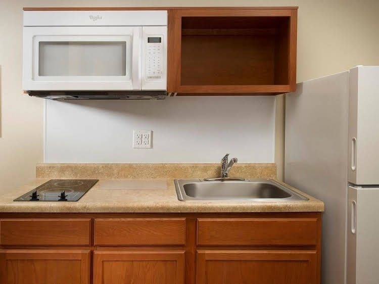 WoodSpring Suites Wichita North1