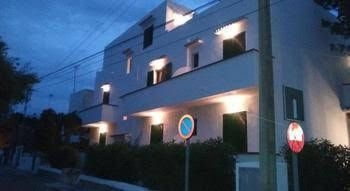 Hostal Tbaida0
