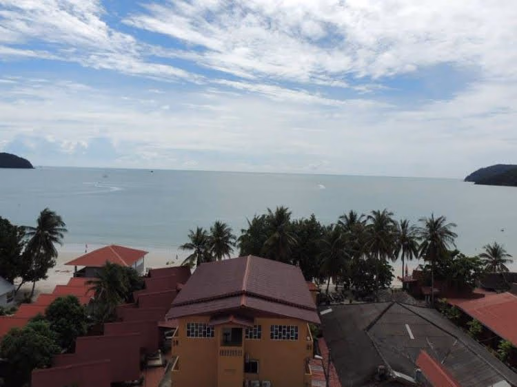 Royal Agate Beach Resort0