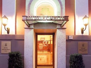 Hotel Montecarlo0