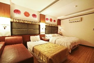 Silkroad Tourist Hotel4