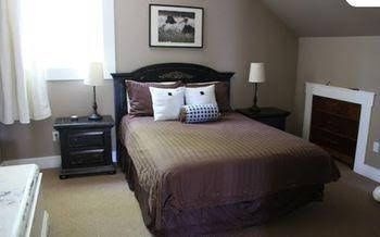 Maple Grove Guest House0