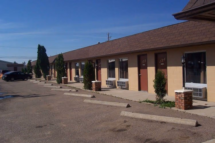 Ivanhoe Motel0