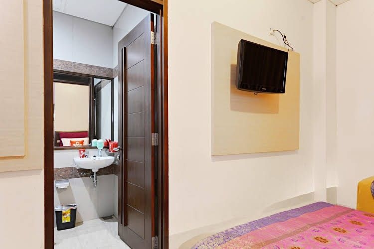 ZEN Rooms Riau Natuna0
