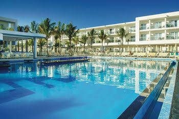 Riu Reggae0