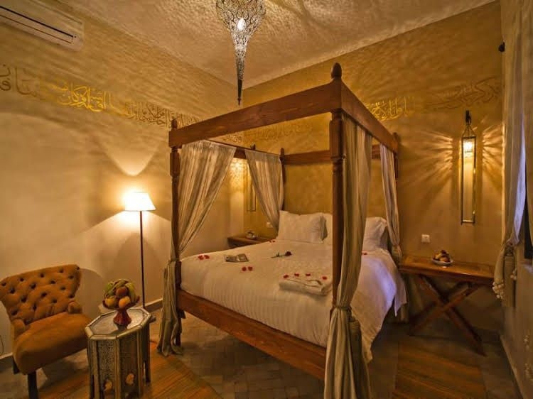 Riad Anika0