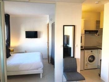 Appartement Rue dAntibes0