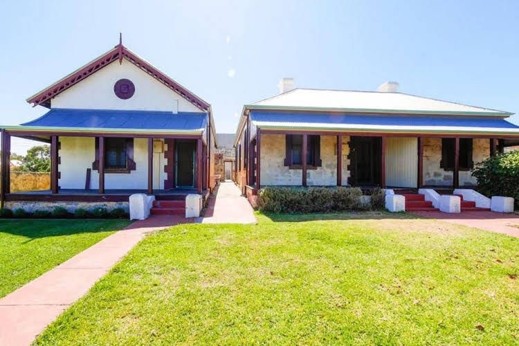 Fremantle Colonial Cottages1