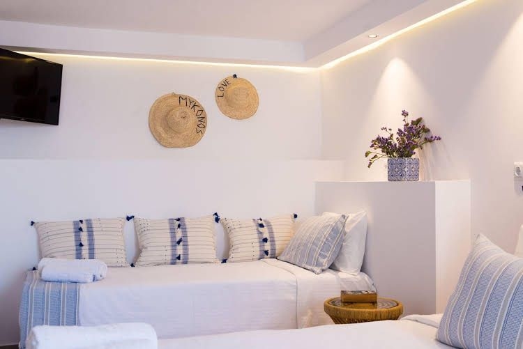 Dimele Rooms and Studios0