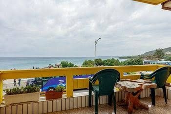 Goden Beach B and B1