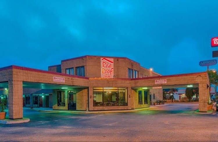 Comfort Inn0
