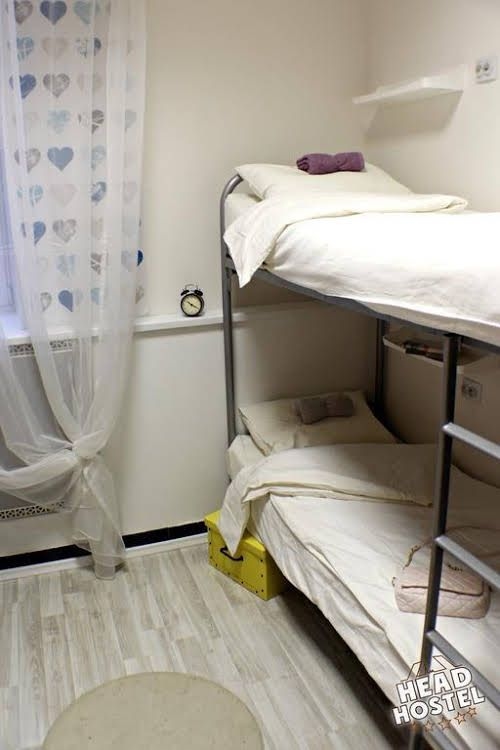 Head Hostel0