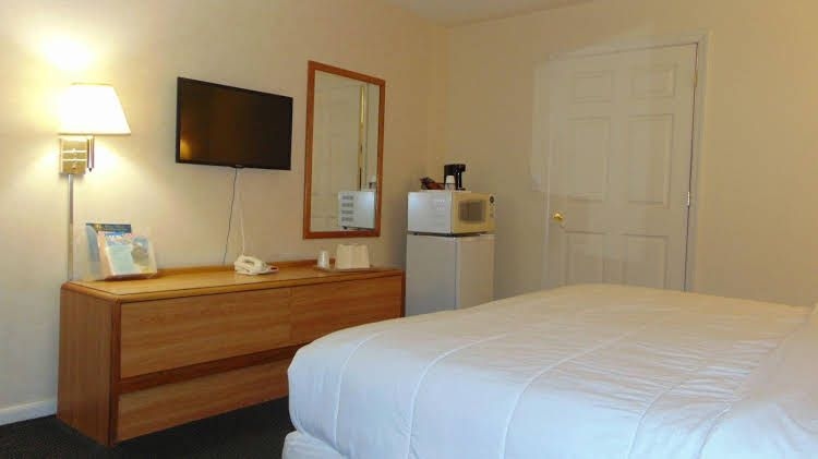 Oceanside Lodge1