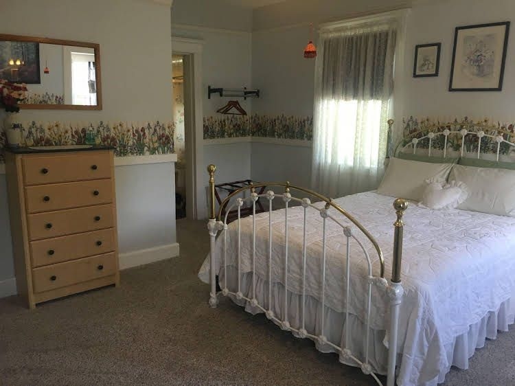 Francies Inn0