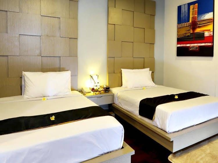 โรงแรมเดอะ เคฟ (The Cave Hotel)3