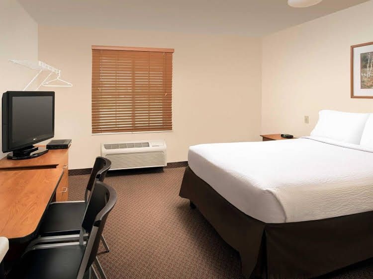 WoodSpring Suites Midland0