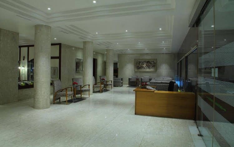 โรงแรมรีเจนซี ซานตาครูซ (Regency Hotel Santacruz)0