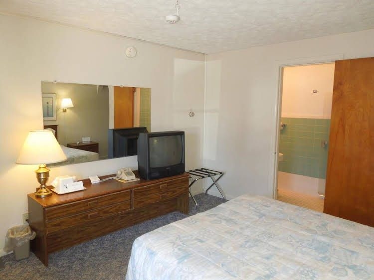 Arlington Inn0