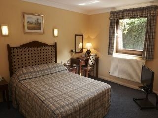 Hunting Lodge Hotel4
