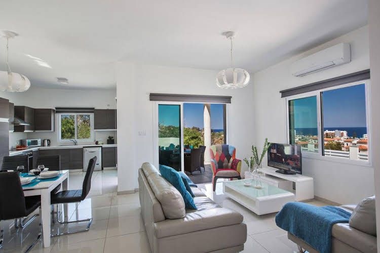Villa Margarita Bay0