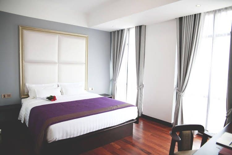 Essence Phnom Penh0