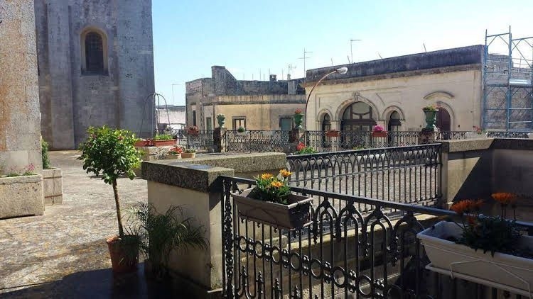Palazzo Scarciglia0