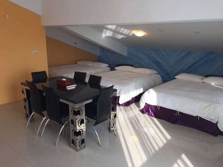 Dajianshan Overflowing Stack Featured Hostels2