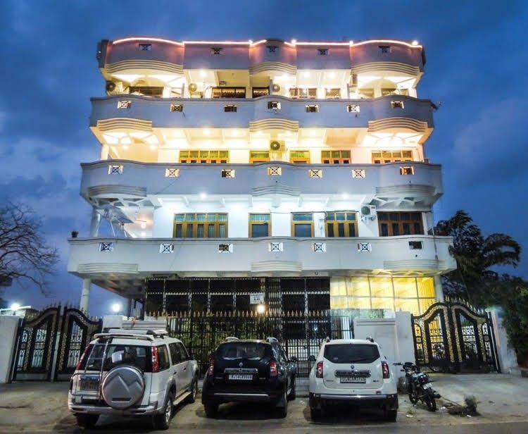 Raj Regency0