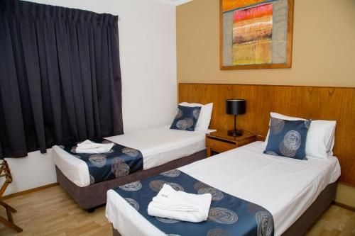 คูลเลน เบย์ รีสอร์ต (Cullen Bay Resorts)1