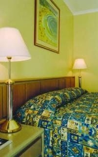 Country Comfort Mid City1