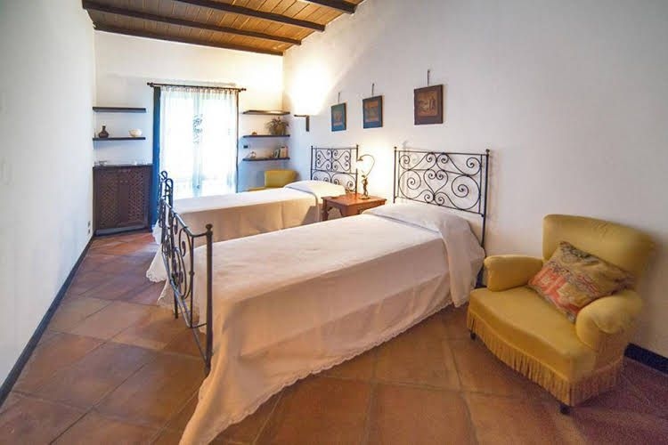 Villa Pignatelli0