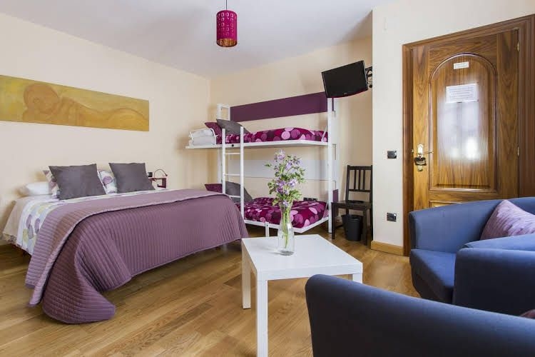 Mistic Hostel0