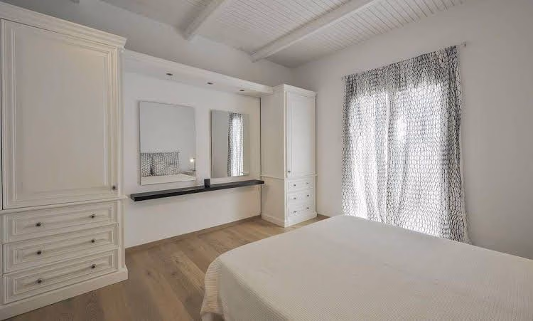SANDYS HOUSE4